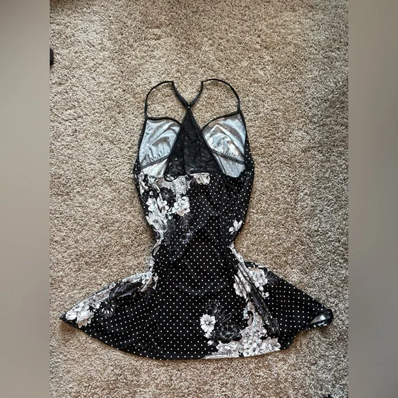 Secret Treasures Black and White Polka Dotted Floral Slip Dress - Picture 3 of 6